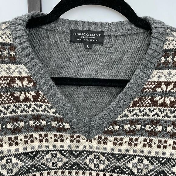 [l] Men’s Wool Blend Grey, Creme’ Red Snowflake Fair Isle Pattern V Neck Sweater - Picture 6 of 14